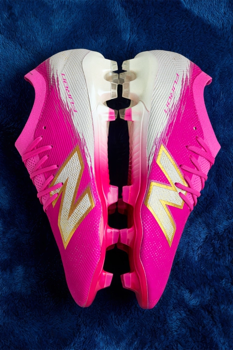 New Balance FURON ELITE HG 26㎝ Ghete de fotbal New Balance Furon V8 Elite FG - Roz | Magazin de