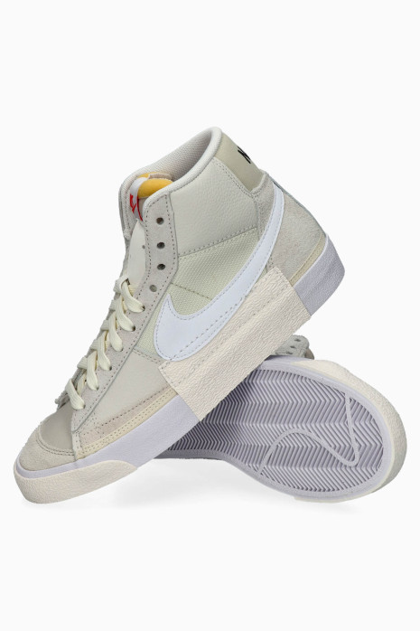 Обувки Nike Blazer Mid Pro Club - Бежово