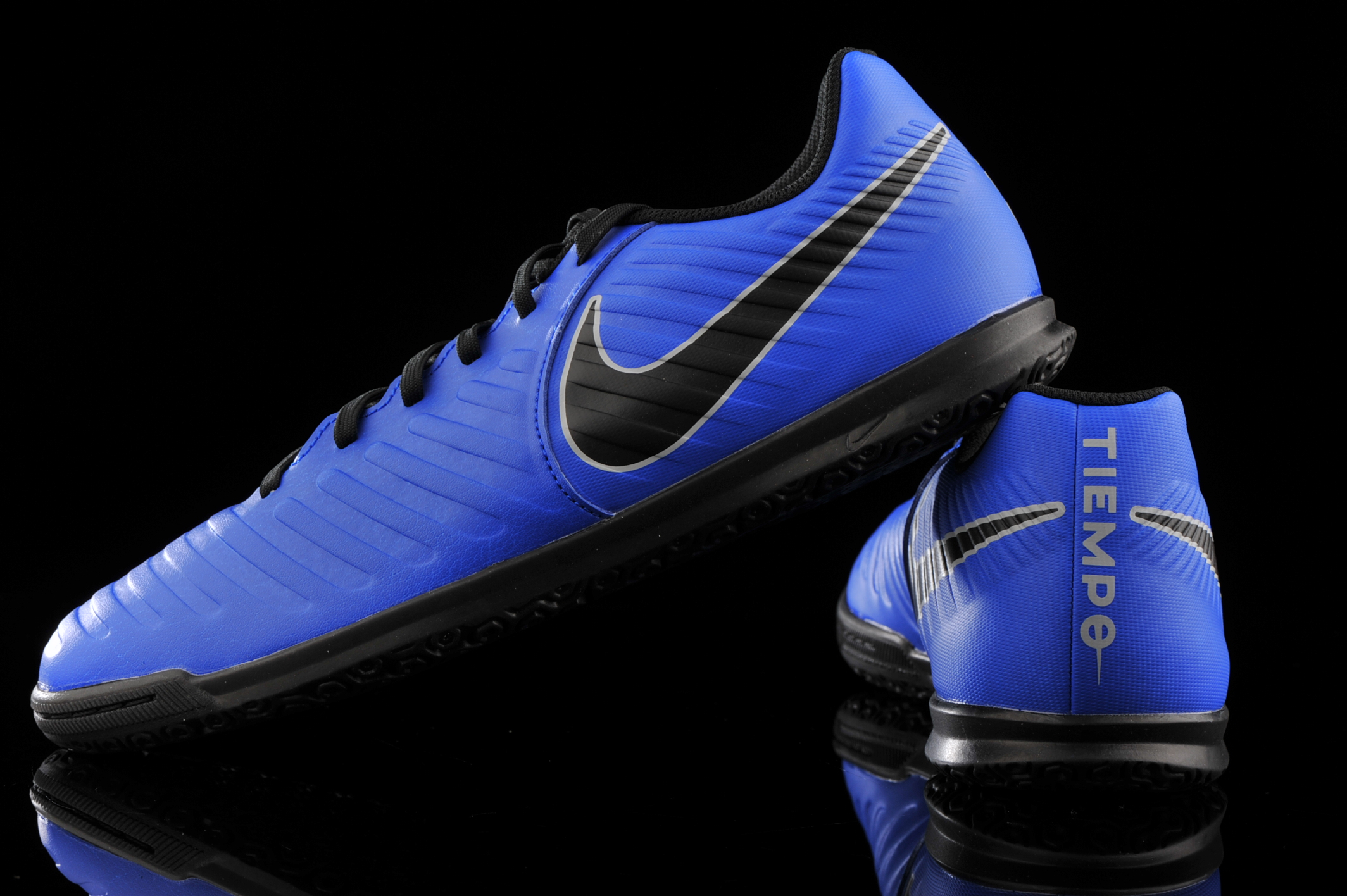 Nike Legend 7 Club IC AH7245-400 | R-GOL.com - Football boots \u0026 equipment