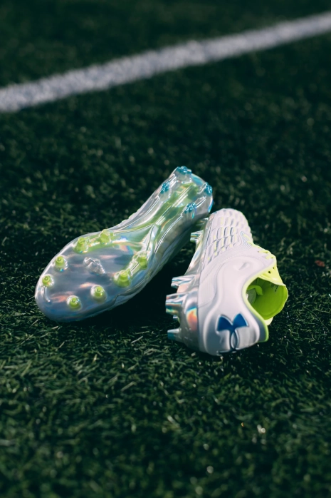 Бутсы Under Armour Clone Magnetico Pro Elite 3.0 FG - белый