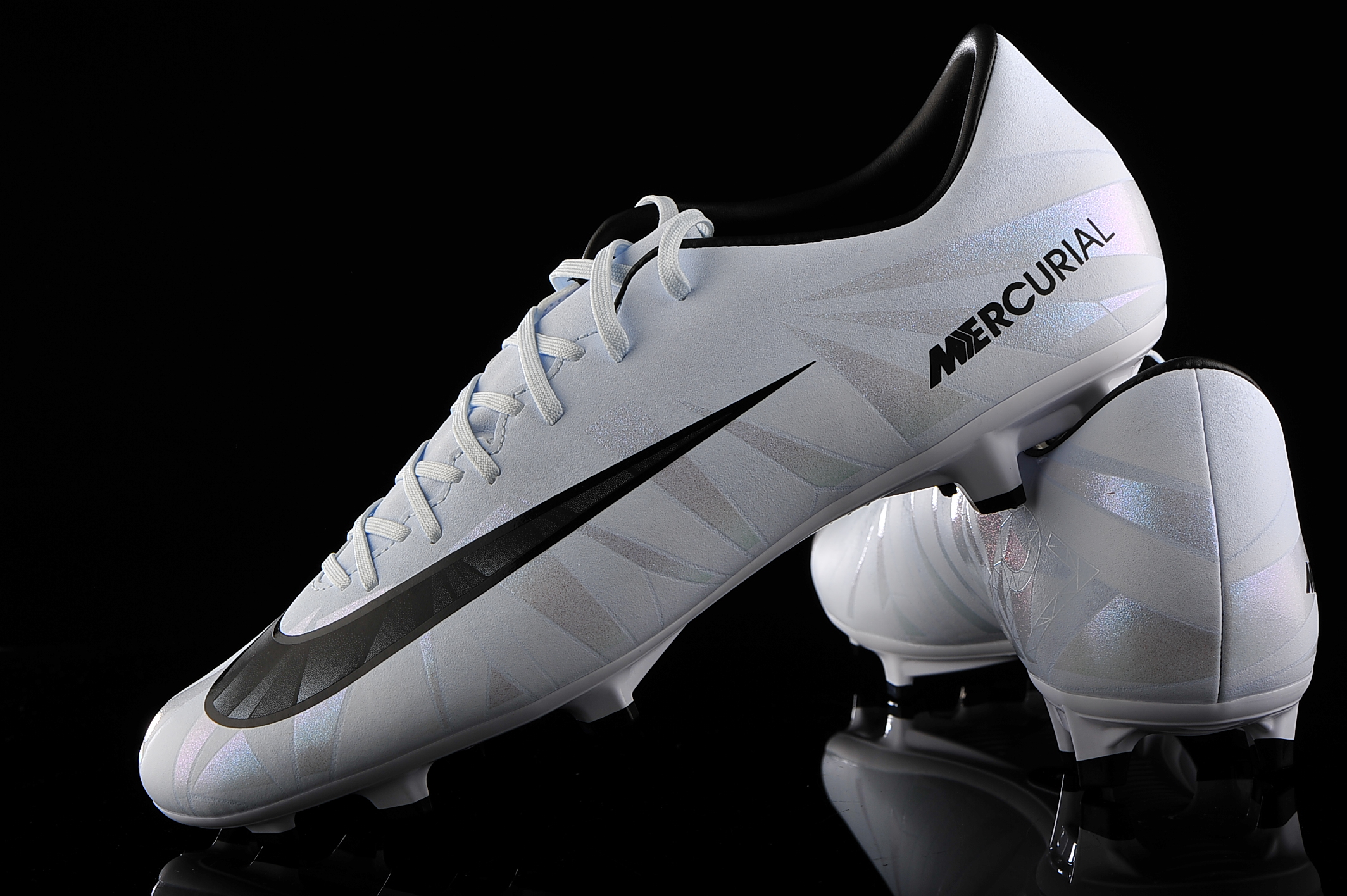 cr7 victory cleats