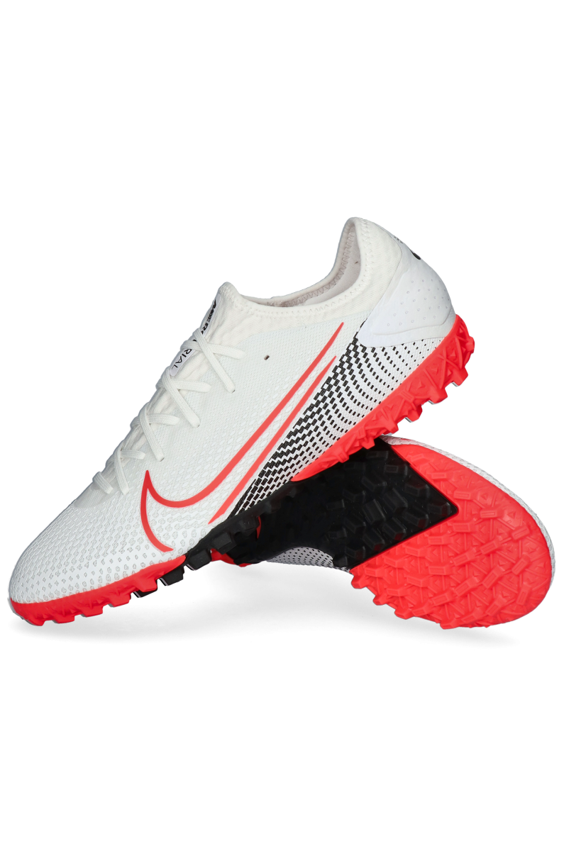 Football Boots Nike Mercurial Vapor XIII Elite FG Black Matte.