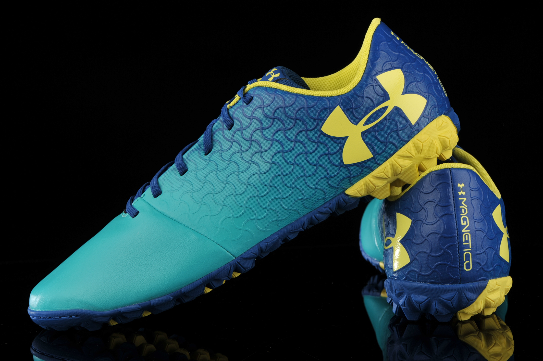 Under Armour Magnetico Select TF 