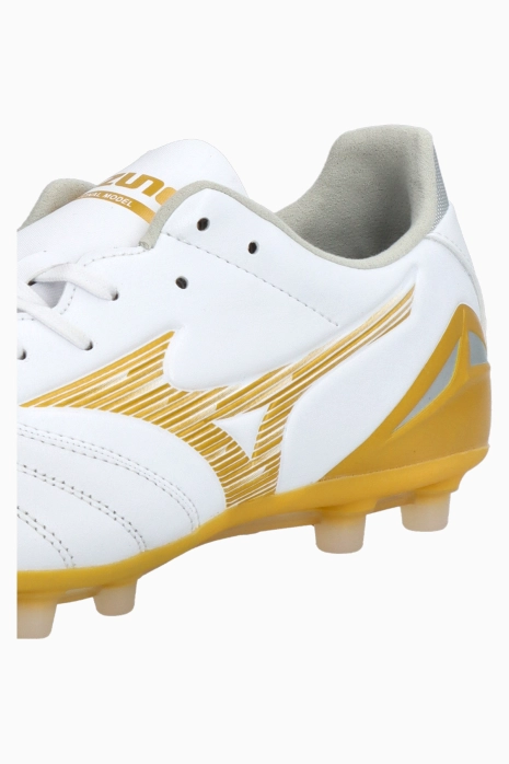 Krampon Mizuno Morelia Neo IV Pro AG | Futbol ayakkabıları