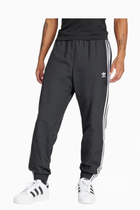 adidas Adicolor Woven Firebird Pantolonu - Siyah | Futbol