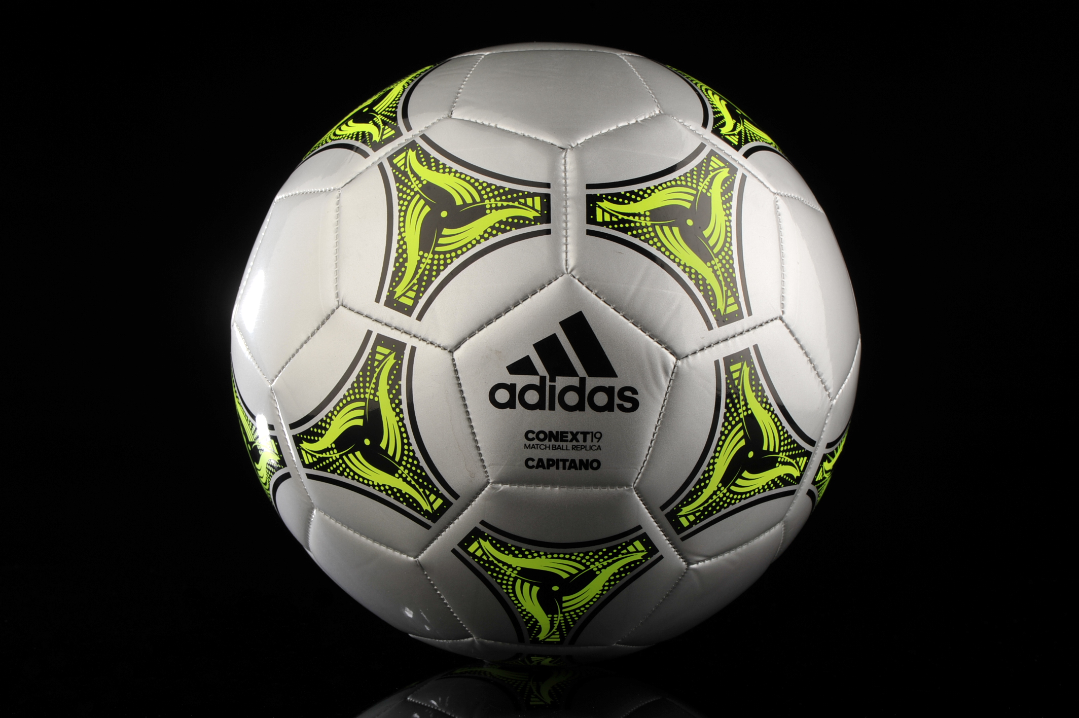 Ball adidas Conext 19 DN8641 3 | R-GOL.com - Football boots & equipment