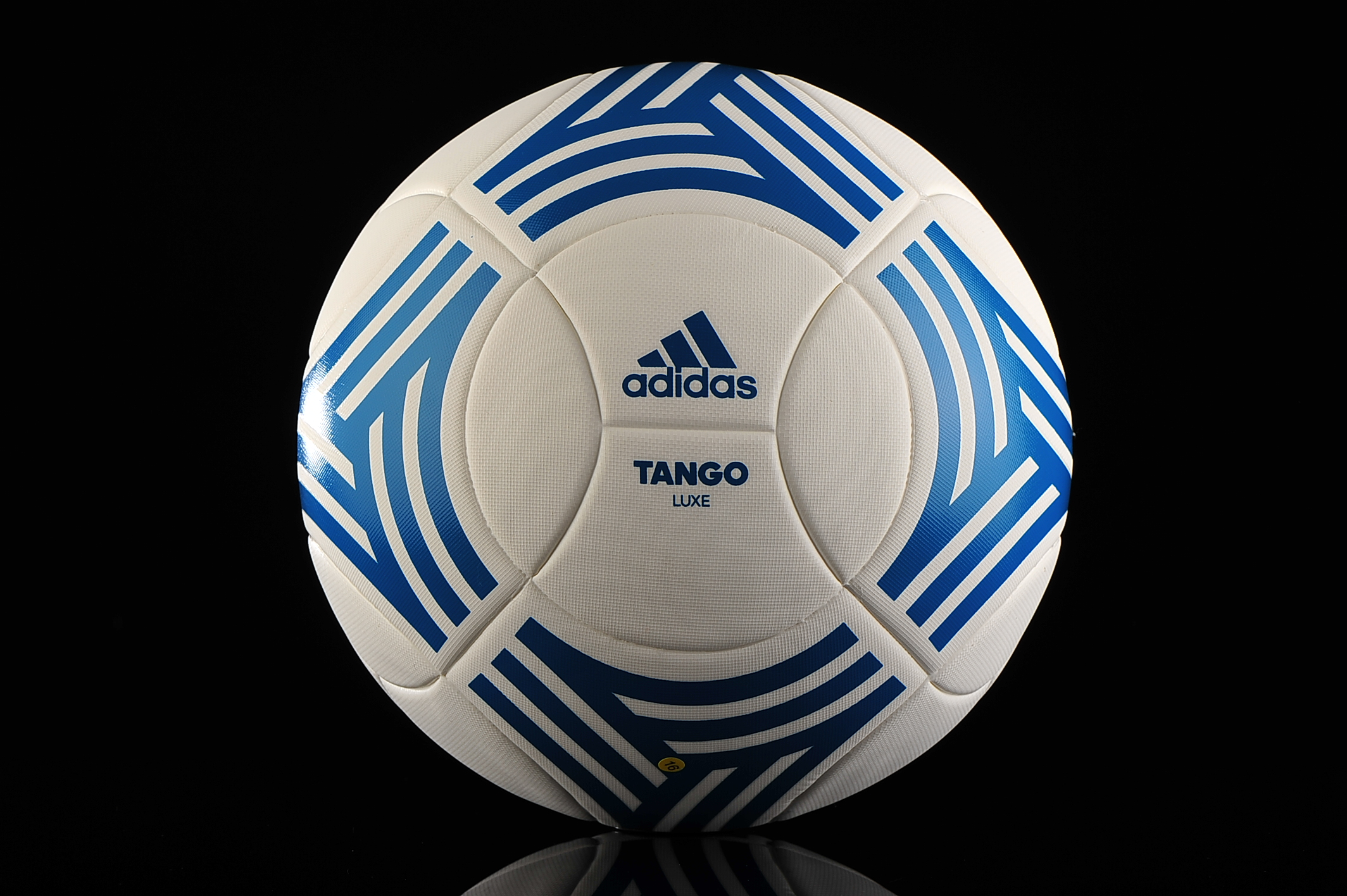 Ball adidas Tango Lux BP8684 size 5