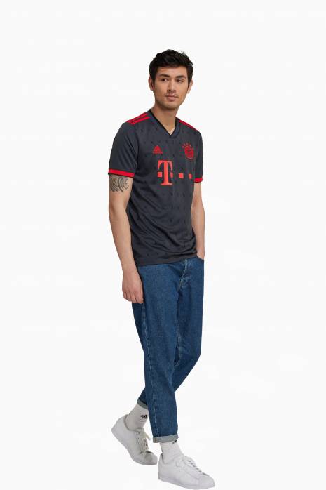FC Bayern München Herren Third Pants 2022/23 – Night Grey, XS – Lockere Passform Mit Kordelzug FC Bayern München Herren Third Pants 2022/23 – Night Grey, XS – Lockere Passform Mit Kordelzug