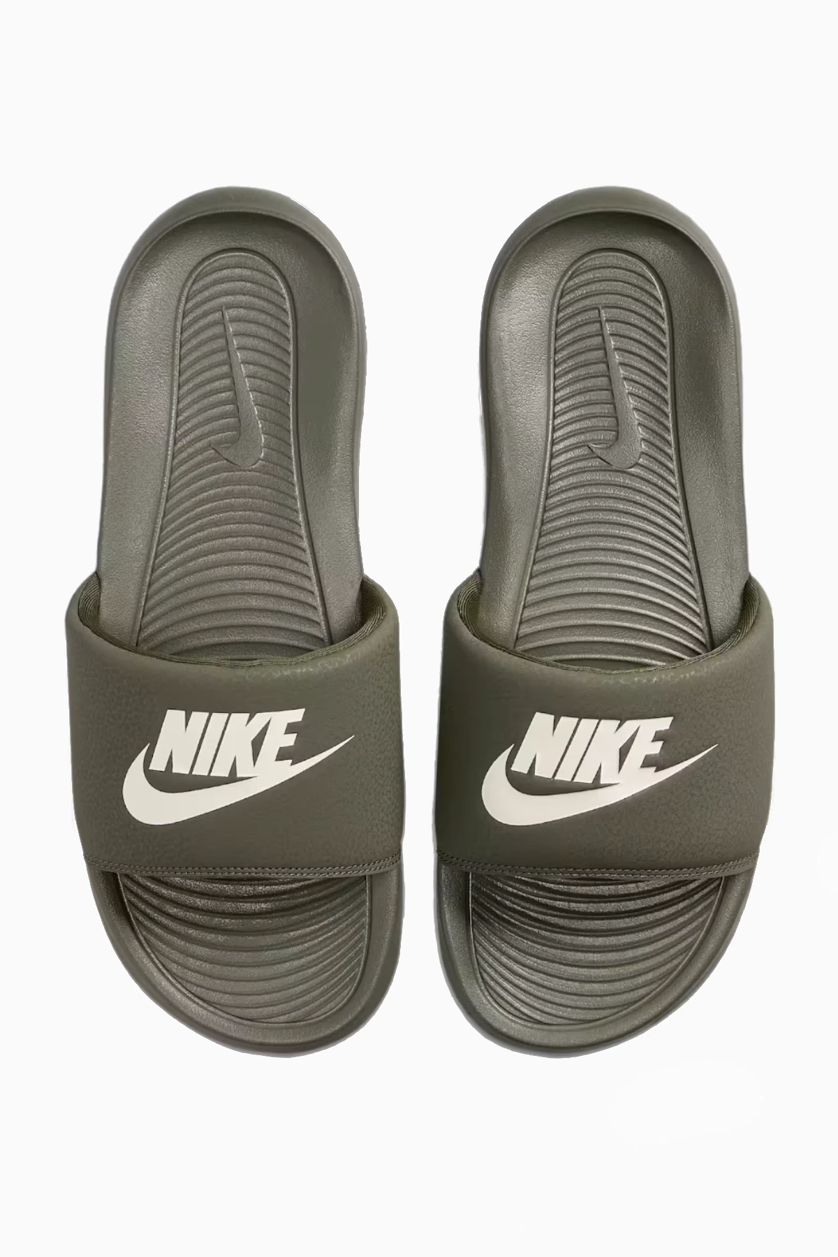 Капці Nike Victori One - зелений | Футбольне взуття, тренувальний