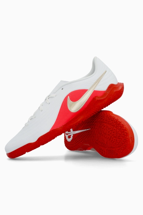 Halówki Nike Tiempo Maestro Club IC - Biały