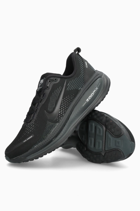 Кросівки Nike Vomero 18 - чорний