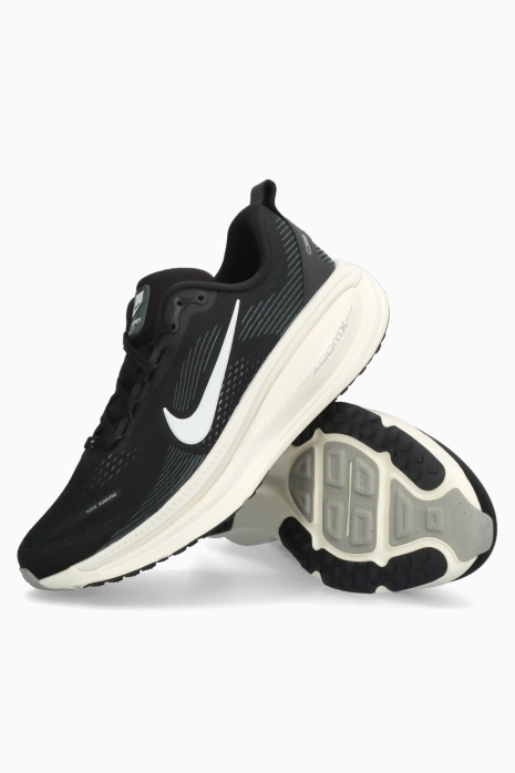 Кросівки Nike Vomero 18 - чорний