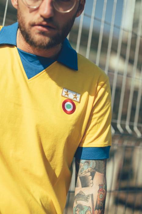Maglietta Retro Juventus FC 1983-84 Coppa Delle Coppe - Uomo, Collo A T, 50% Cotone 50% Poliestere