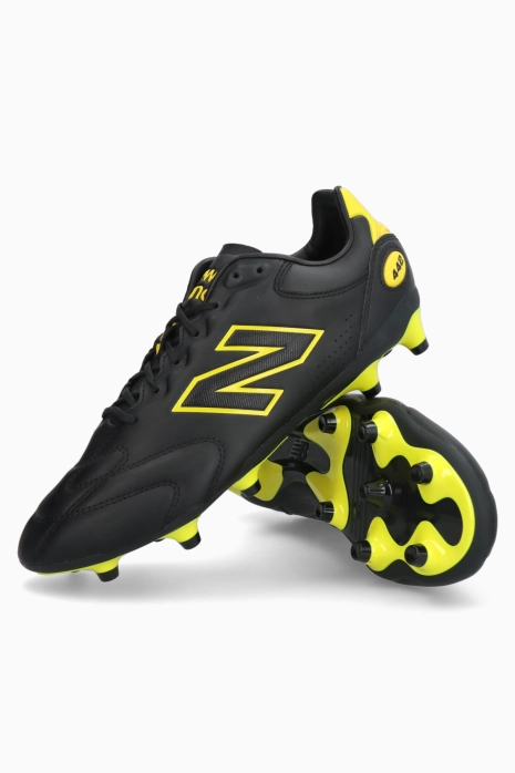 Ghete de fotbal New Balance 442 V3 Pro FG - Negru
