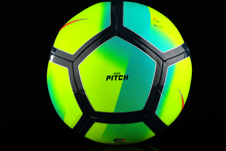 nike pitch la liga