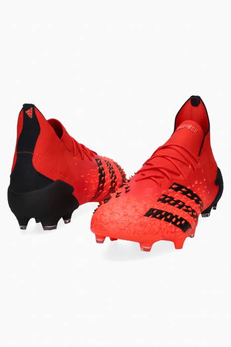 Бутсы adidas Predator Freak.1 FG - красный | Футбольная обувь