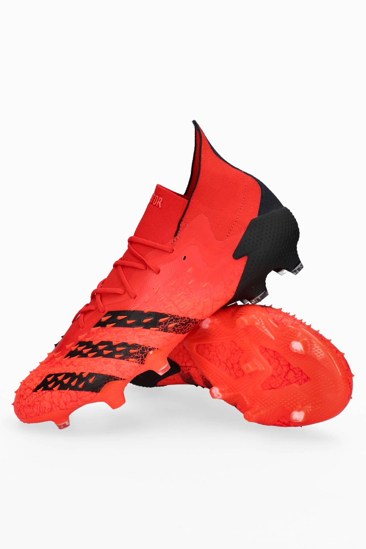 Бутсы adidas Predator Freak.1 FG - красный | Футбольная обувь
