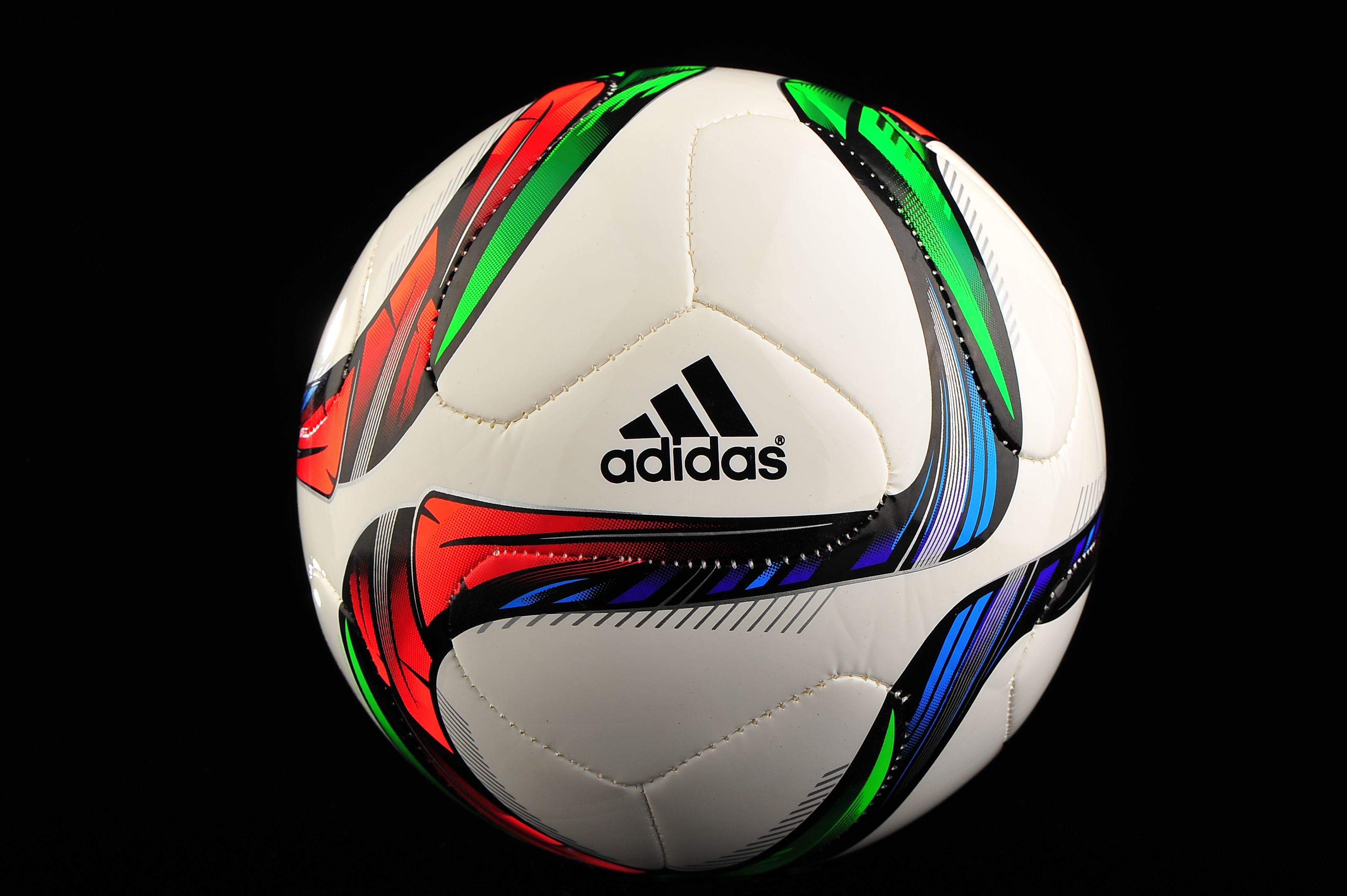🔶️ADIDAS BRAZUCA 2 CONEXT15 OFFICIAL MATCH BALL FIFA WORLD CUP