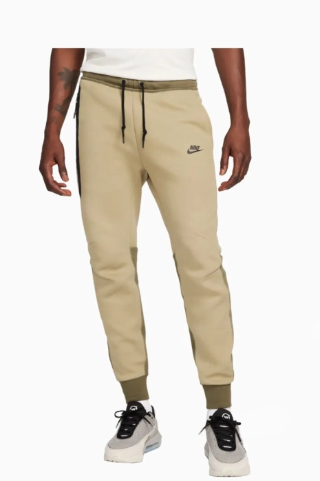 Nadrág Nike Sportswear Tech Fleece