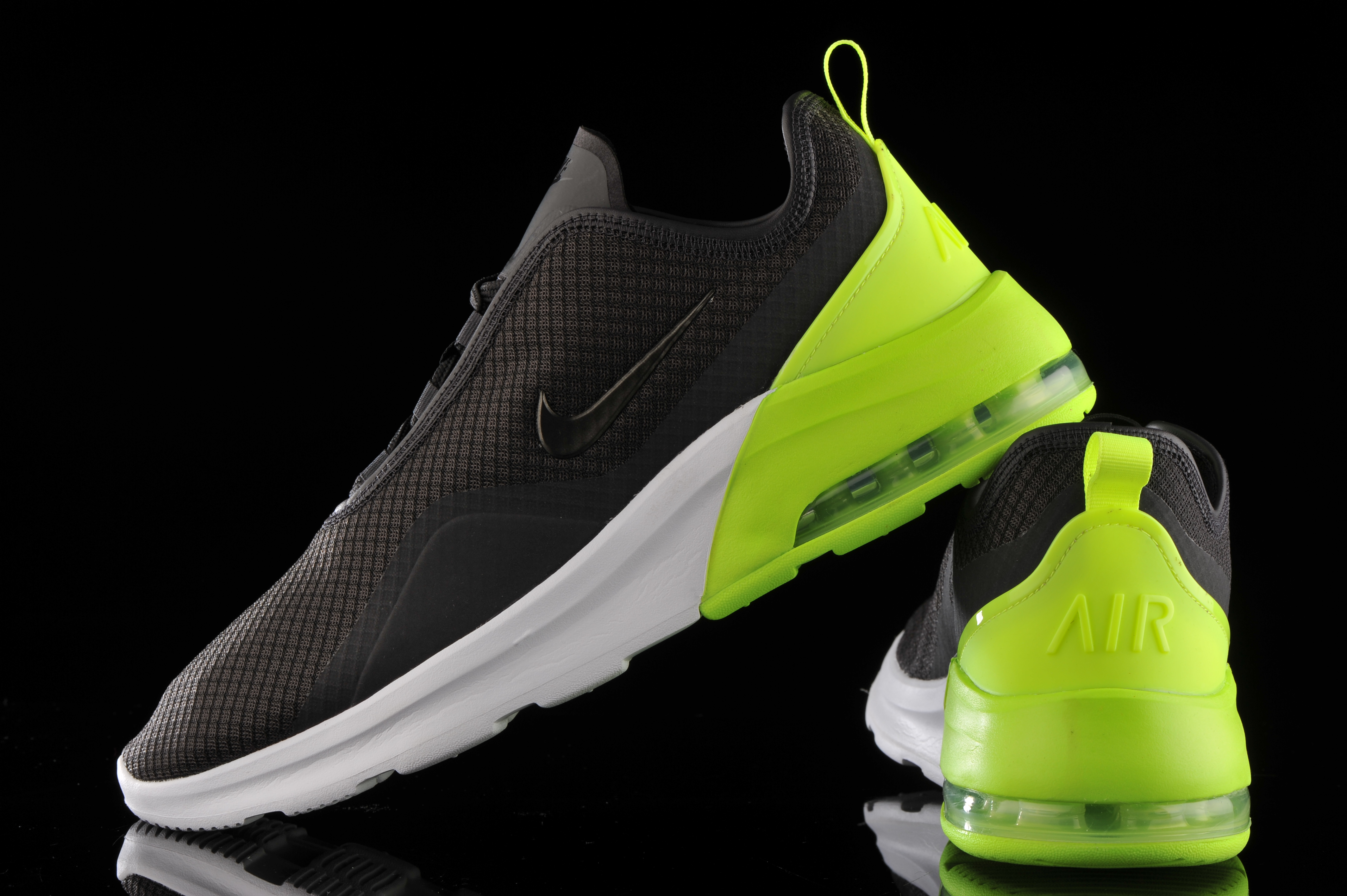 Nike Air Max Motion 2 | R-GOL.com - Football boots \u0026 equipment