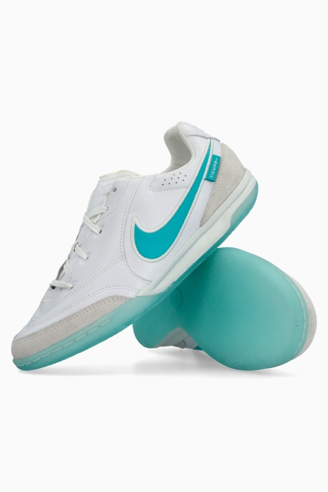 Halówki Nike Tiempo Streetgato IC Junior - Biały