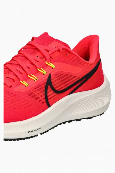 nike air zoom pegasus red