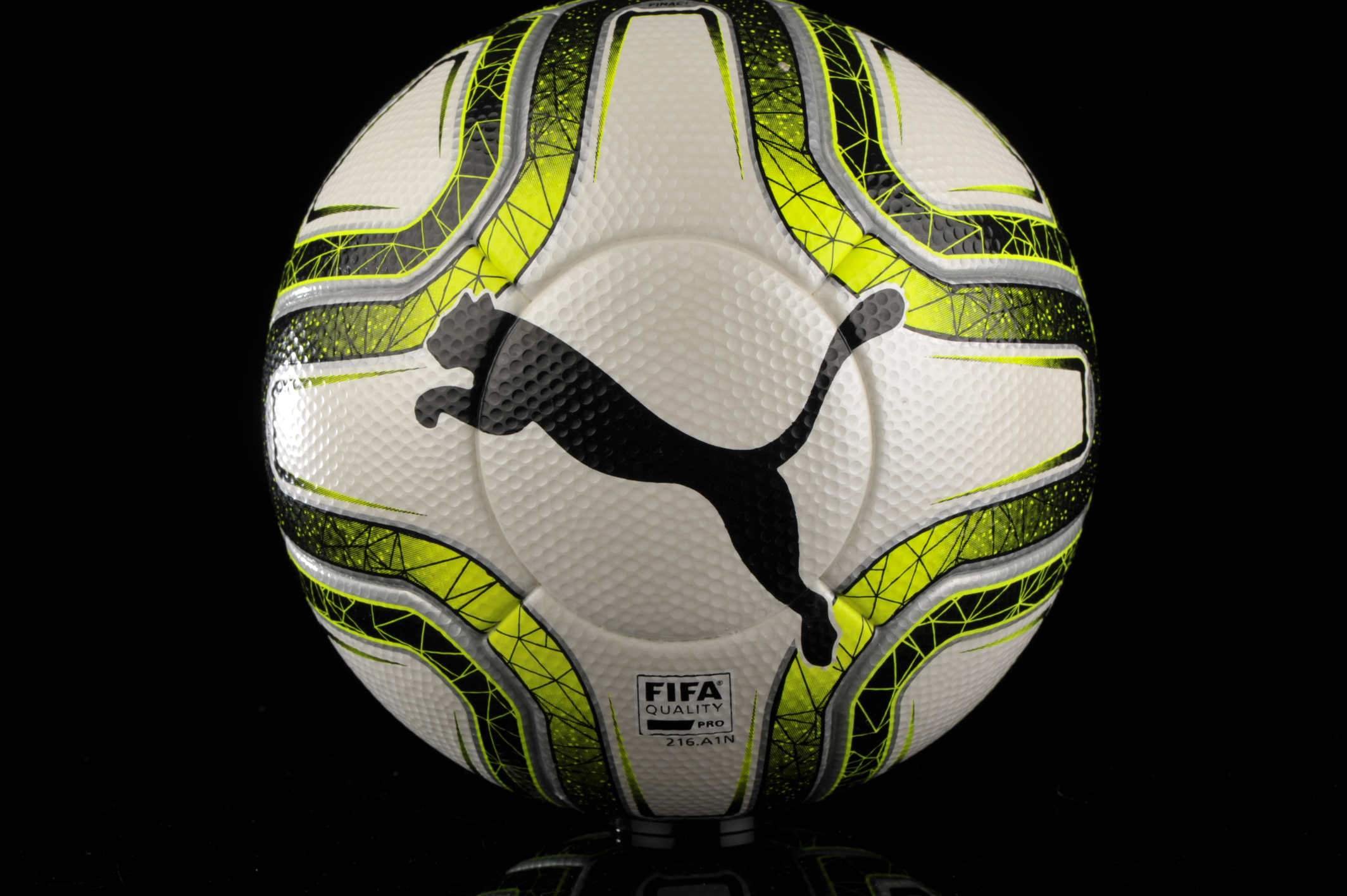 Ball Puma Final 1 Statement FIFA 
