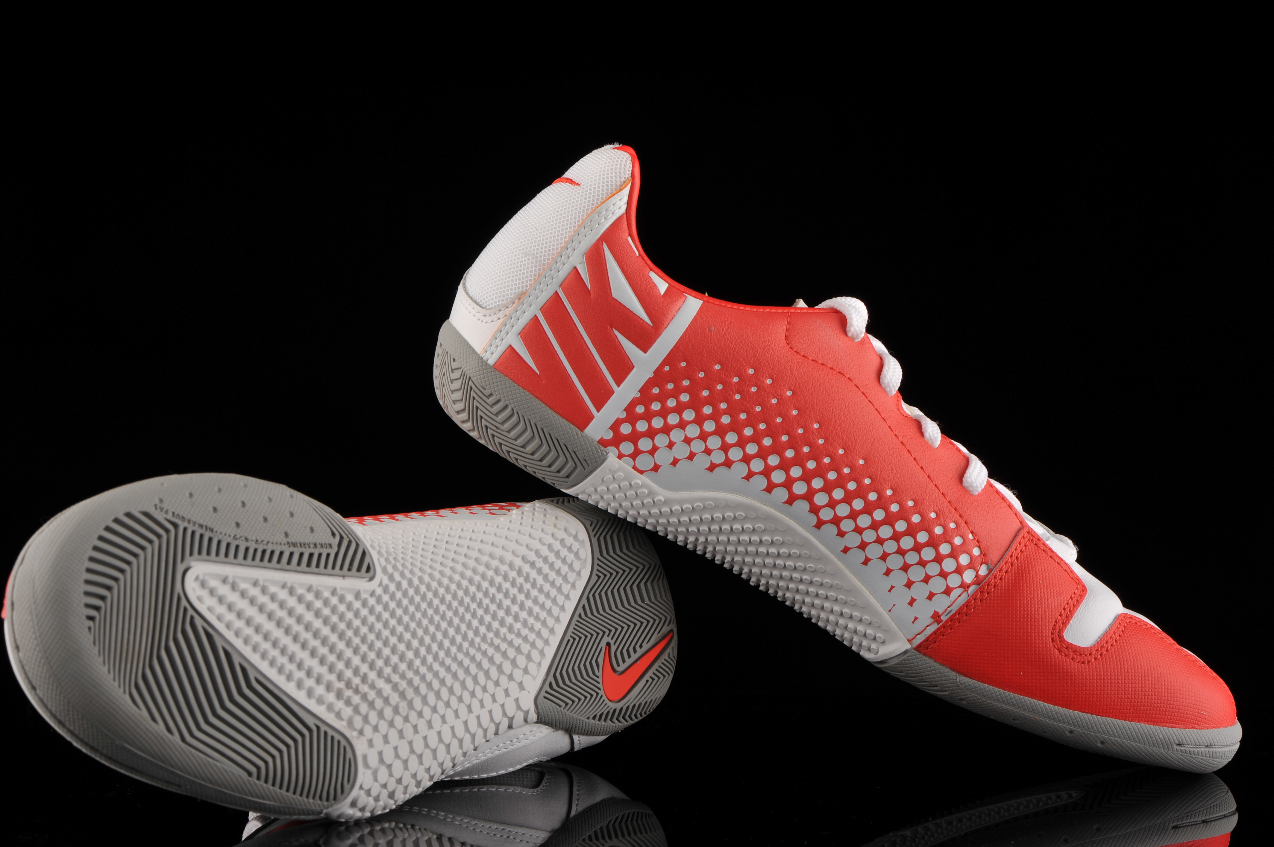 Nike Elastico Pro IC 415121-180 R-GOL.com - Football boots & equipment
