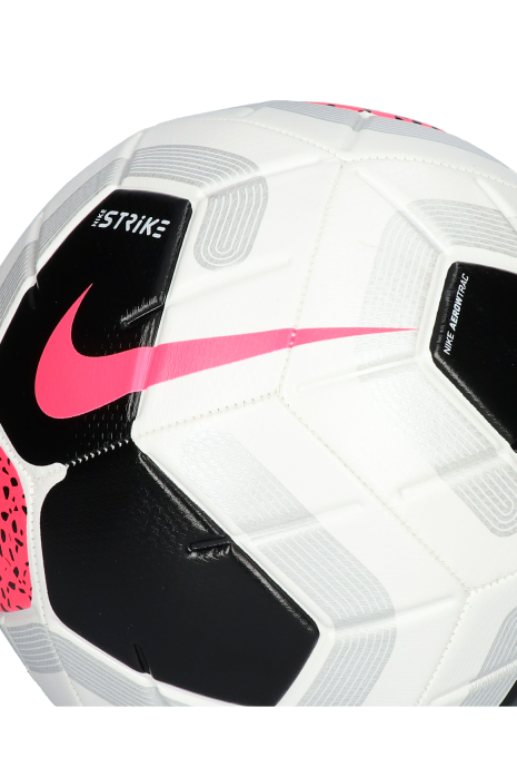 Nike strike clearance aerowtrac football