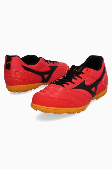 Сороконіжки Mizuno Morelia Sala Club TF - червоний | Футбольне