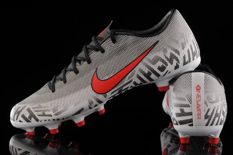 Neymar Soccer Cleats Curbside Pickup Available at DICK 'S