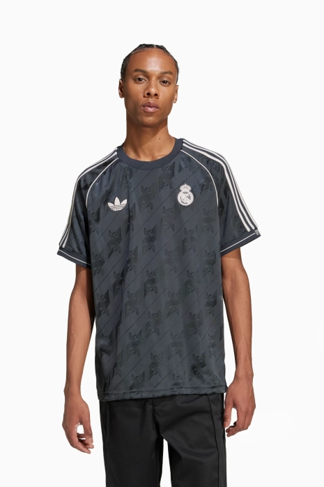 Adidas real madrid kit hotsell