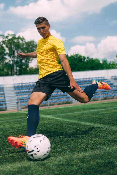 Бутсы Puma Future 7 Ultimate NJR FG/AG - красный | Футбольная
