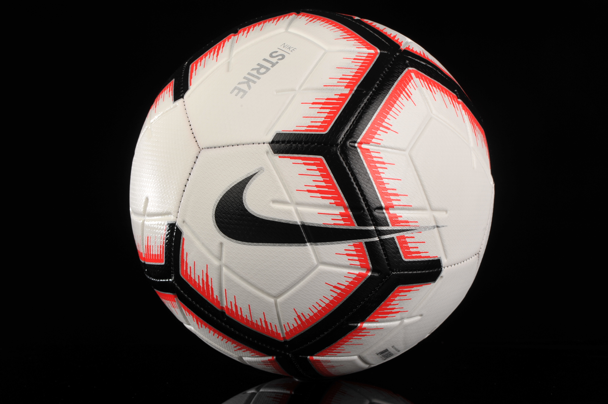 Ball Nike Strike SC3310-100 size 4 | R-GOL.com - Football boots \u0026 equipment