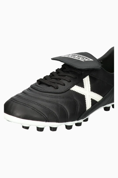 Cleats Munich Mundial AG Black R GOL Football boots equipment