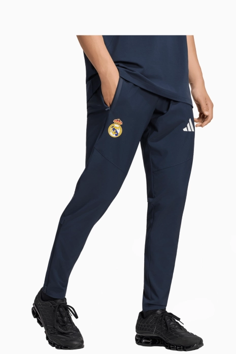 Spodnie adidas Real Madryt 26/27 Tiro Travel - Granatowy